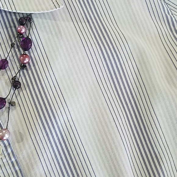 Woman's Stripe Light Blue 3/4 sleeve button XL - Picture 5 of 5